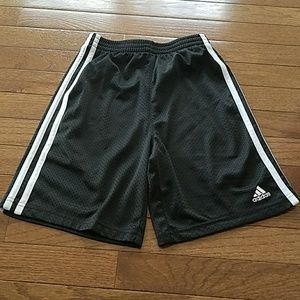Sports mesh shorts